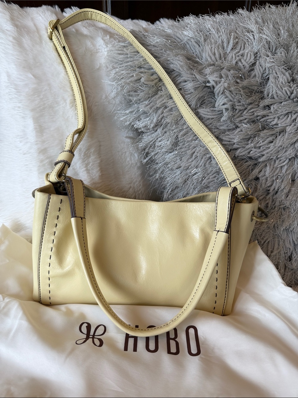 NWOT HOBO Leather Hobo Bag in Pale Yellow